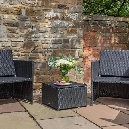 1 Bed In Follifoot Oc-a44727